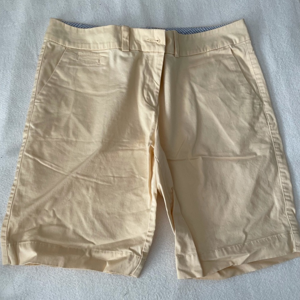 Tommy Hilfiger Butter Bermuda Shorts size 12